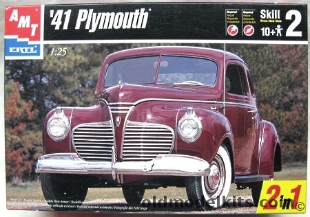 AMT 1/25 1941 Plymouth Model P-12 - Four Passenger Coupe - Stock or Custom, 6184 plastic model kit